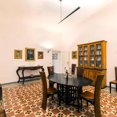 Guelfa Classic And Elegant Apartment Florenz